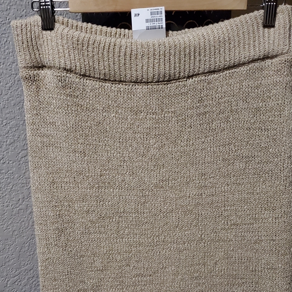 Midi pencil skirt
